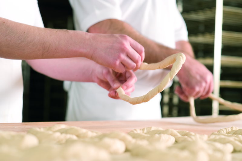 Formen von Teiglingen für Plunder