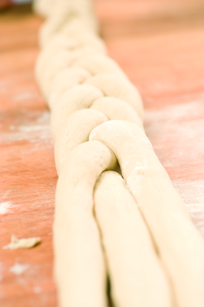 Teigrohling eines Zopfes